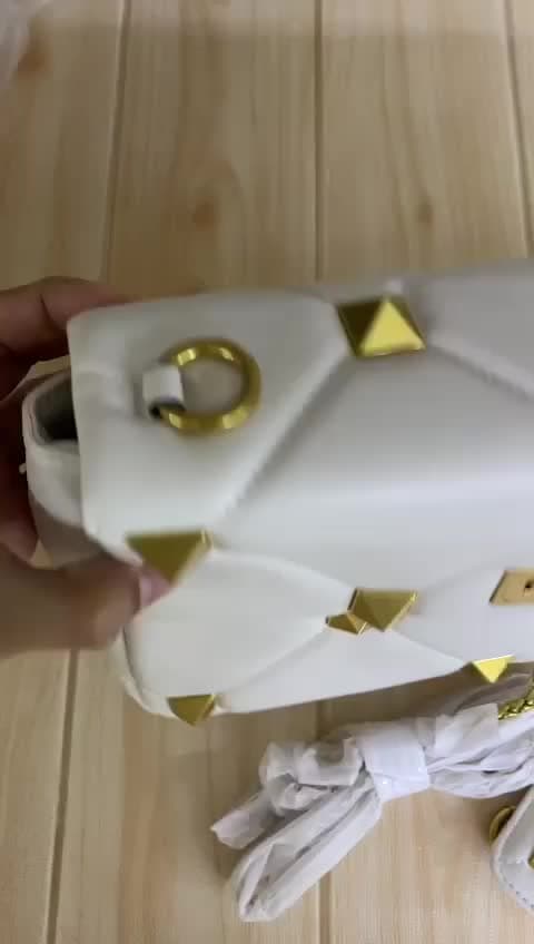 Valentino Bags, video 30