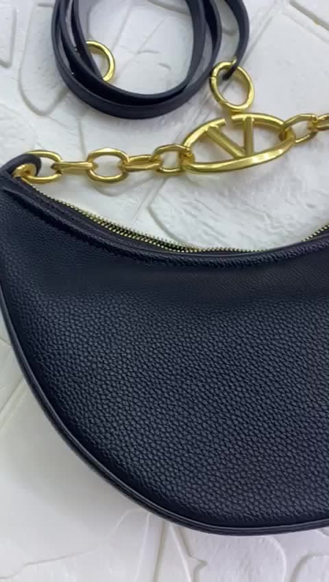Valentino Bags, video 37