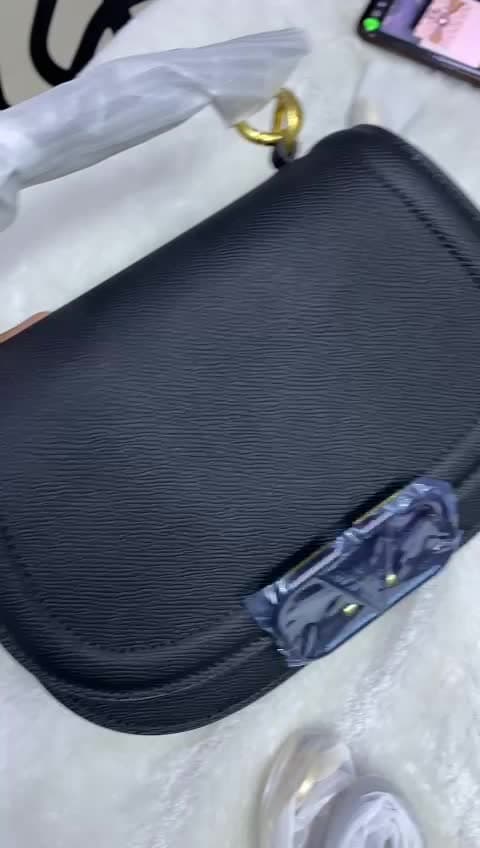 Valentino Bags, video 45