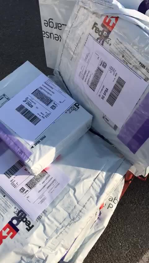 Deliveries، فيديو 9