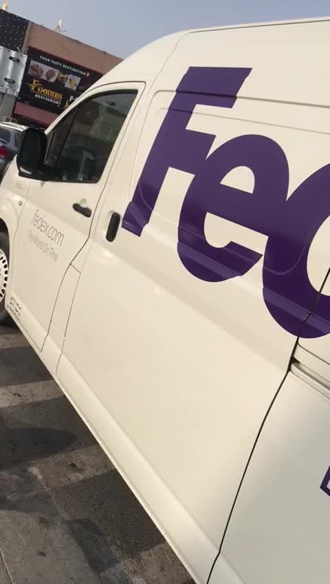 Deliveries، فيديو 12