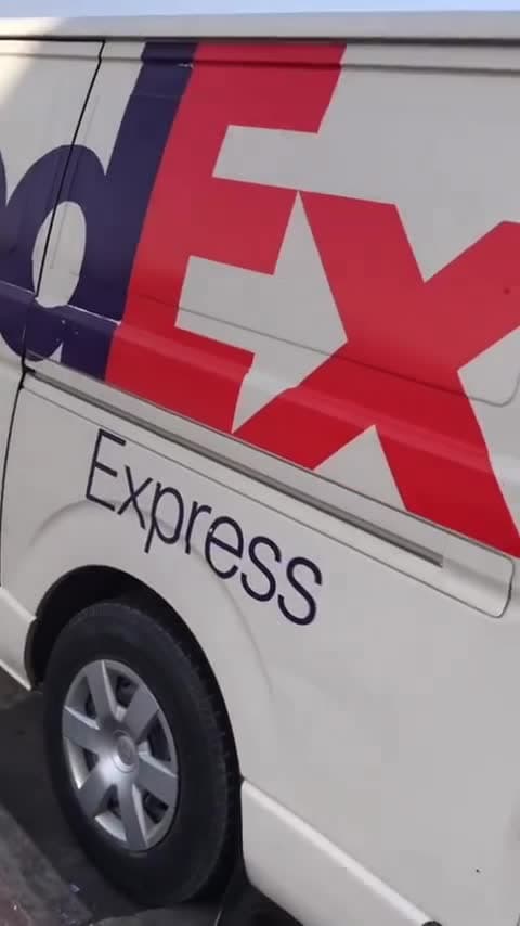 Deliveries، فيديو 42