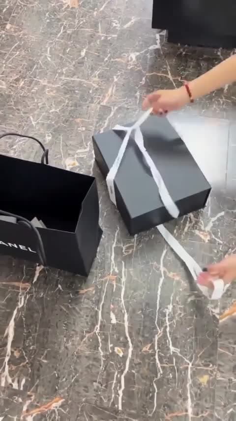 Unboxing، فيديو 3