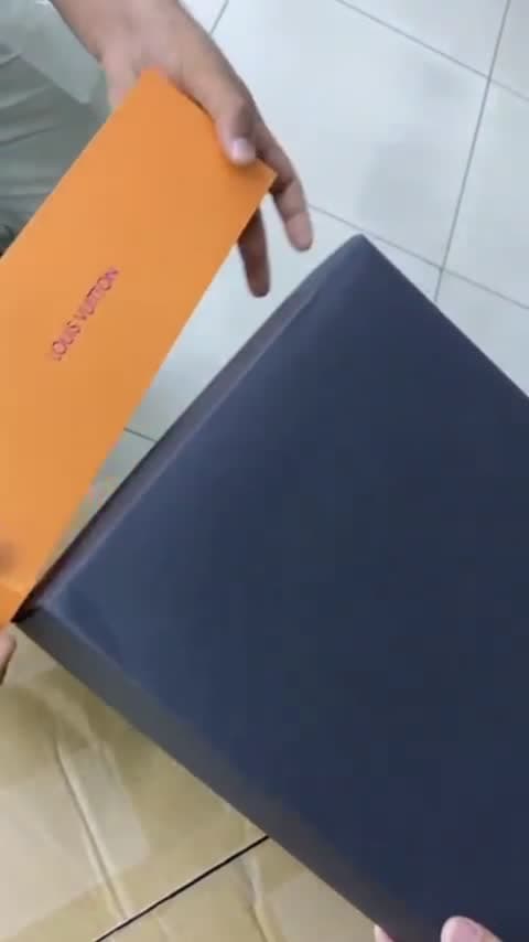 Unboxing، فيديو 17