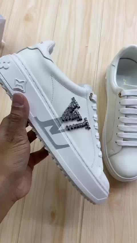 Louis Vuitton, video 23