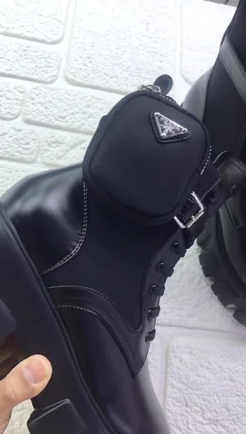 Prada, video 15