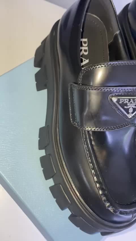 Prada, video 23