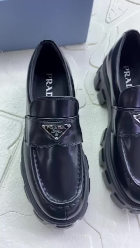 Prada, video 32