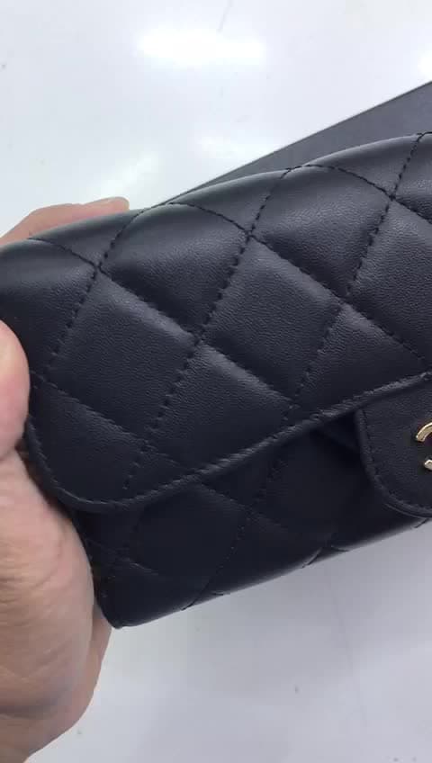Chanel Wallets، فيديو 1