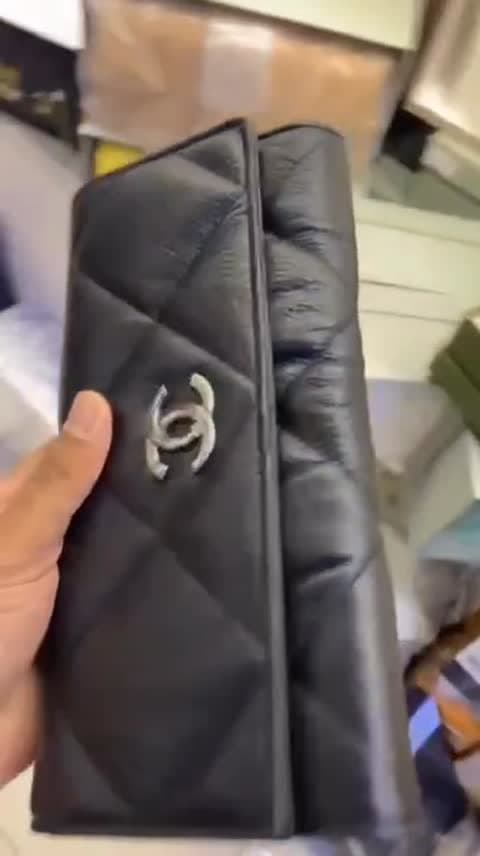 Chanel Wallets، فيديو 4