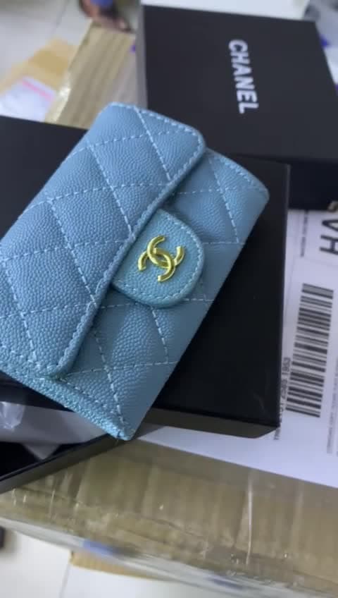 Chanel Wallets، فيديو 20