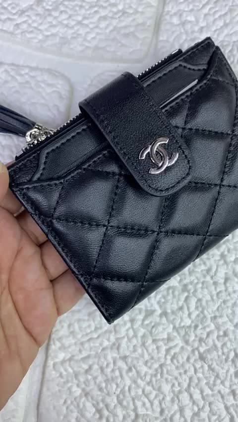 Chanel Wallets، فيديو 31