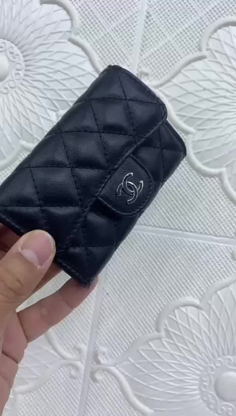 Chanel Wallets، فيديو 38